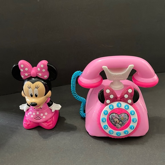 Disney Other - MINNIE MOUSE PHONE AND FLASHLIGHT SET